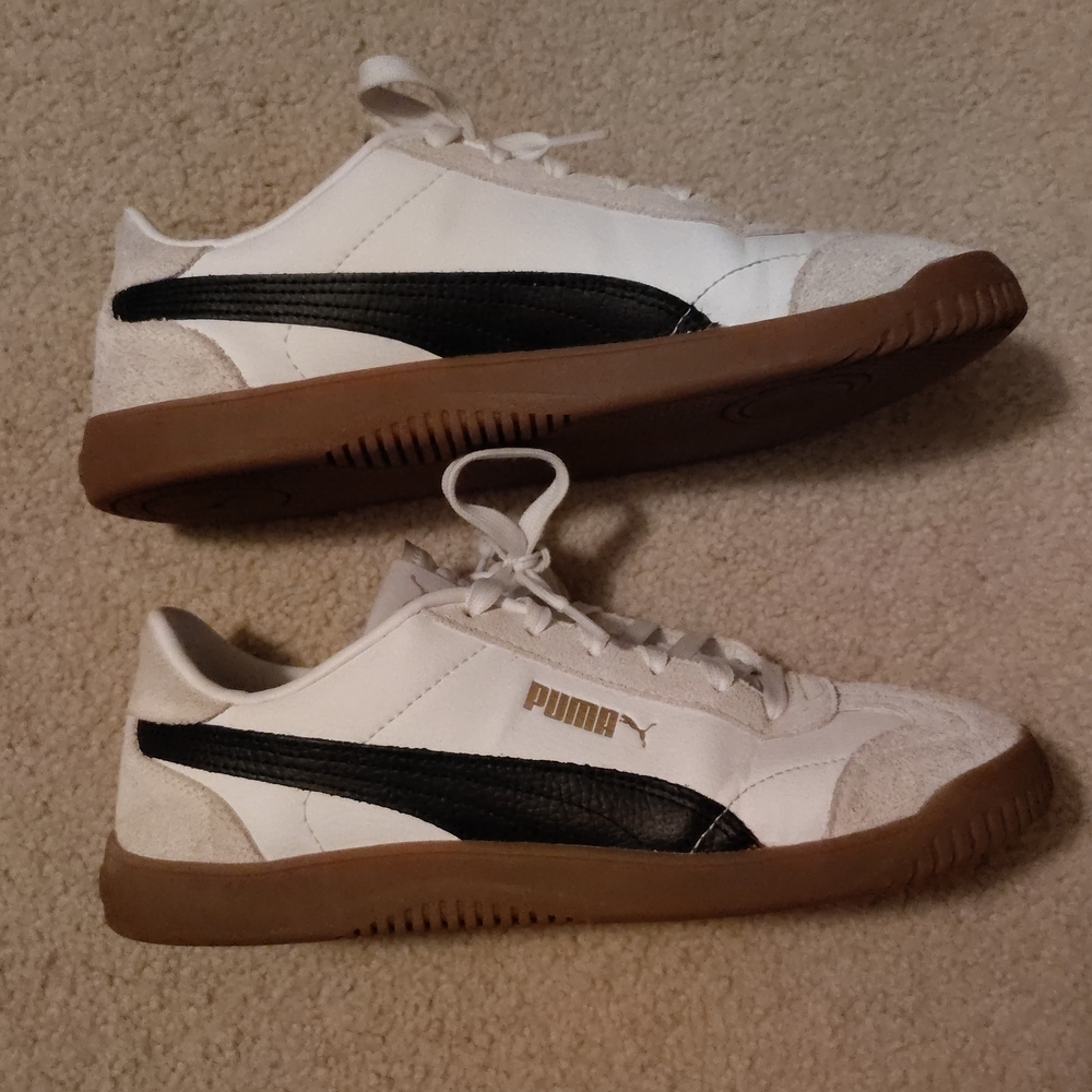 Pumas, Woman's 9.5, Gently Used